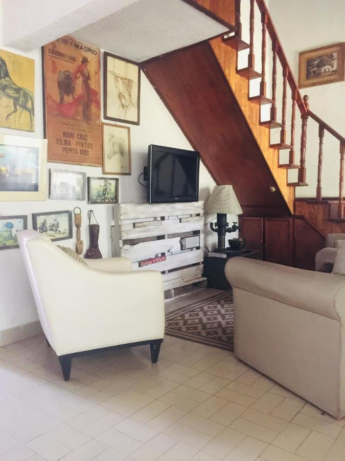 Casa De Huespedes El Trebol De Ezeiza Pensionat La Union Exteriör bild